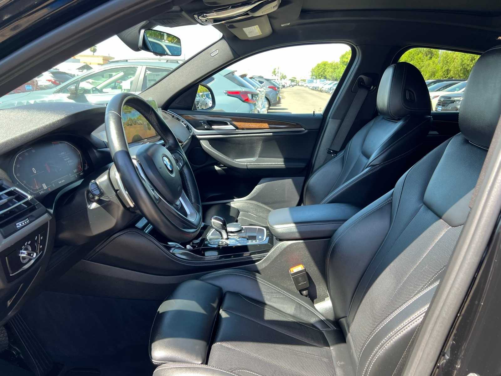 Thumbnail: 2023 BMW X4 - 15