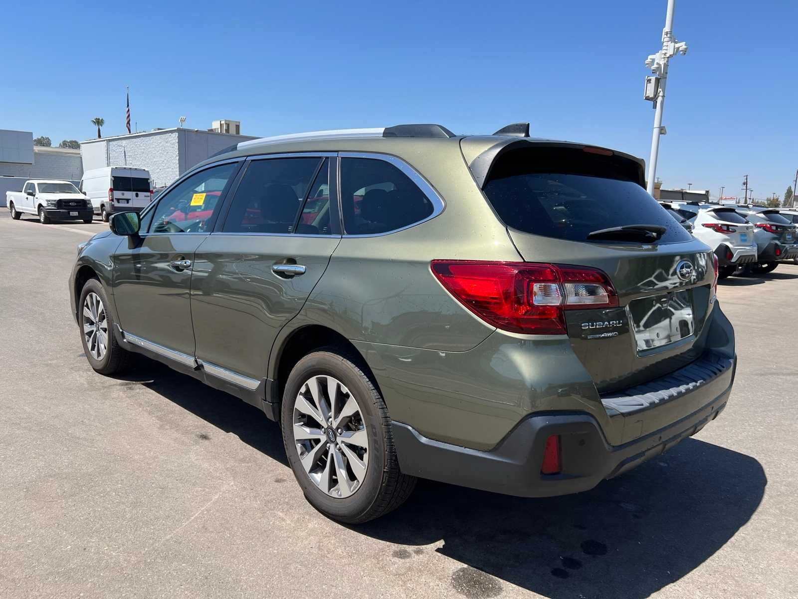 Thumbnail: 2018 Subaru Outback - 3