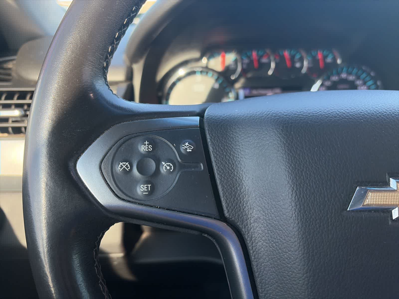 Thumbnail: 2017 Chevrolet Suburban - 34