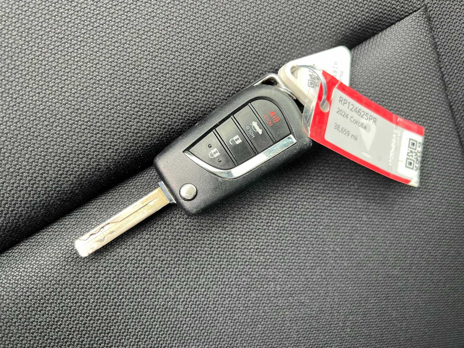 Thumbnail: 2024 Toyota Corolla - 44