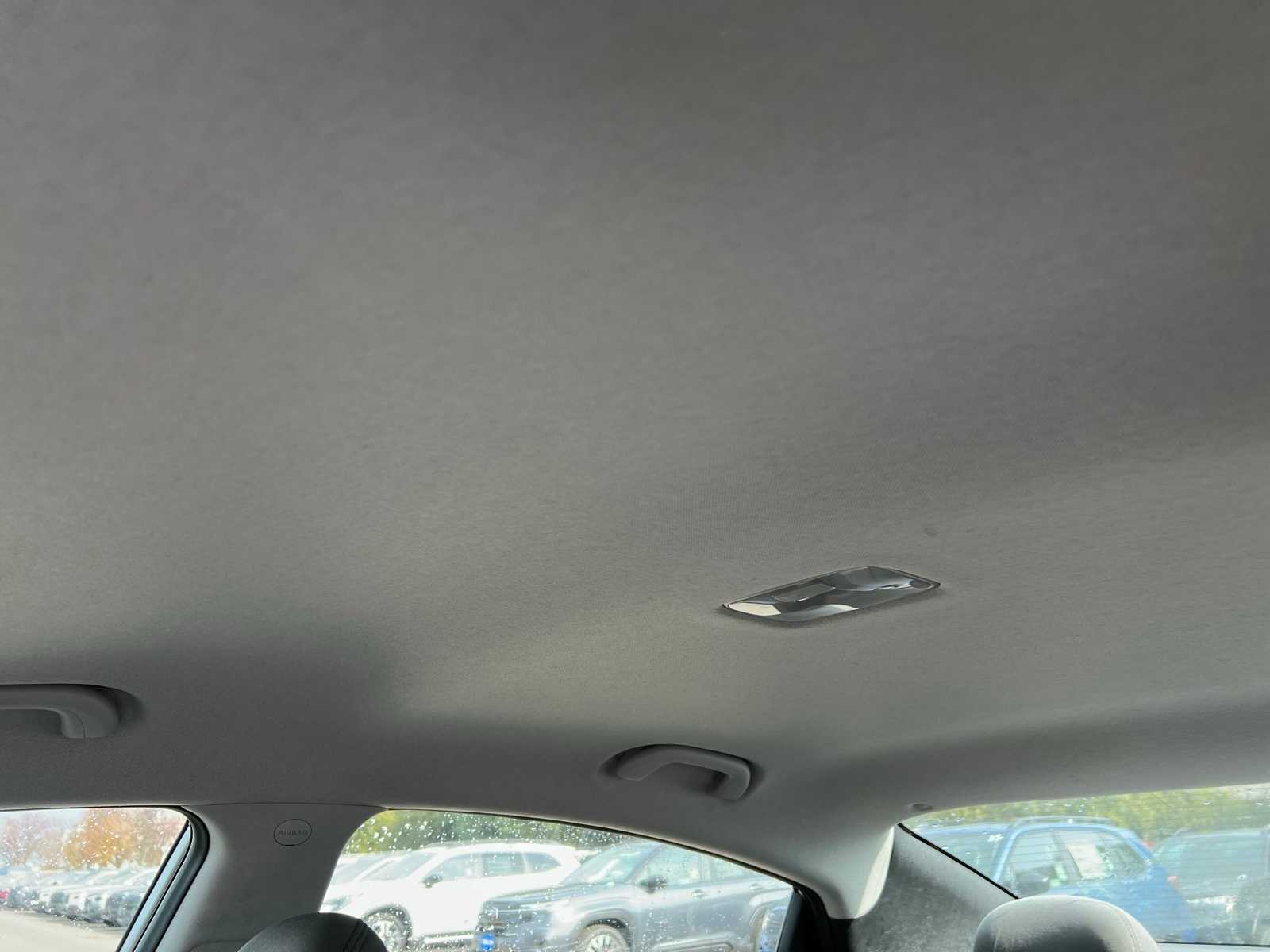 Thumbnail: 2012 Hyundai Elantra - 33