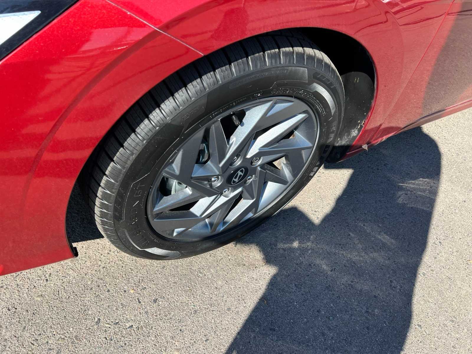 Thumbnail: 2024 Hyundai Elantra - 13