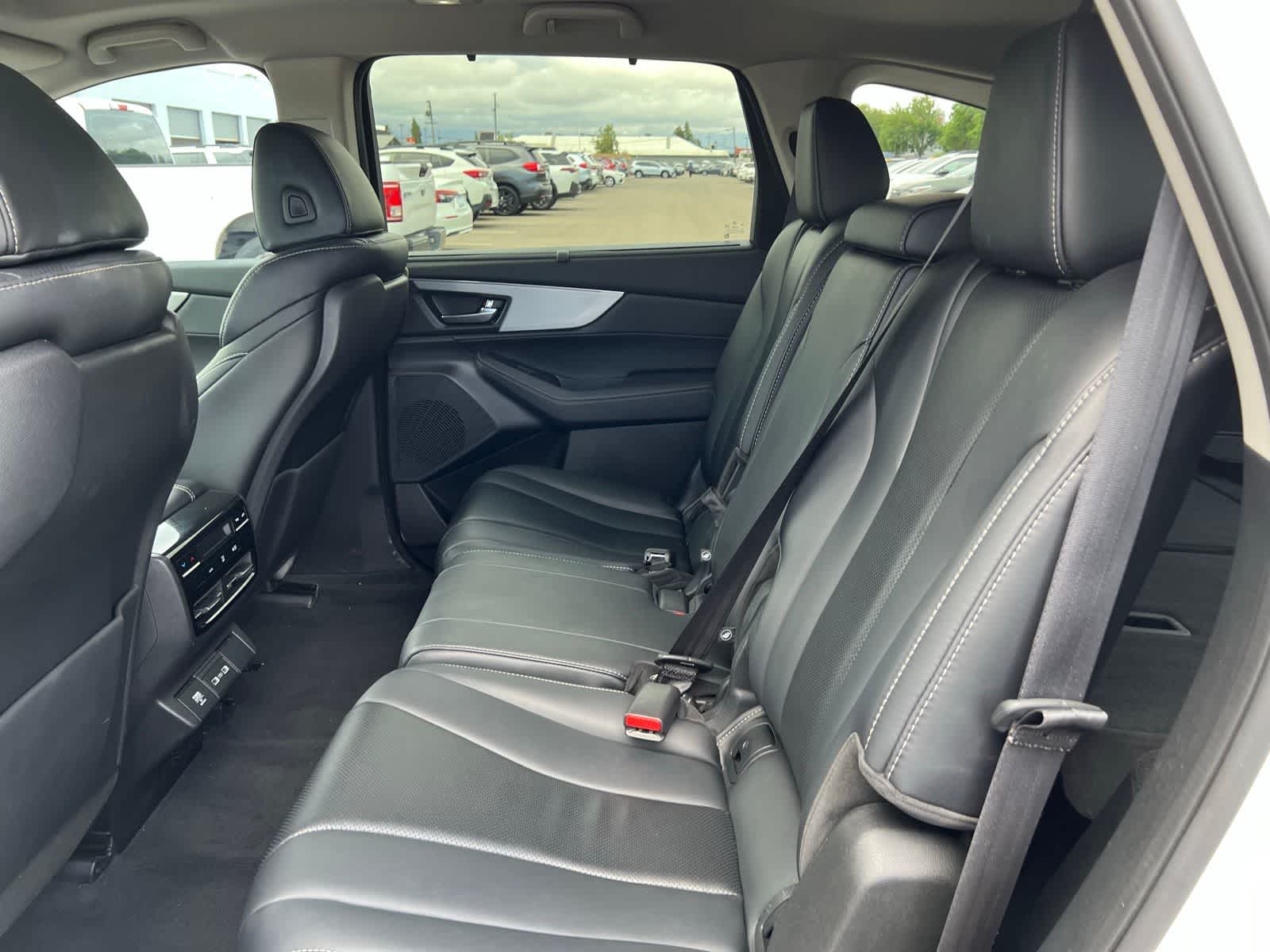 Thumbnail: 2023 Acura MDX - 18