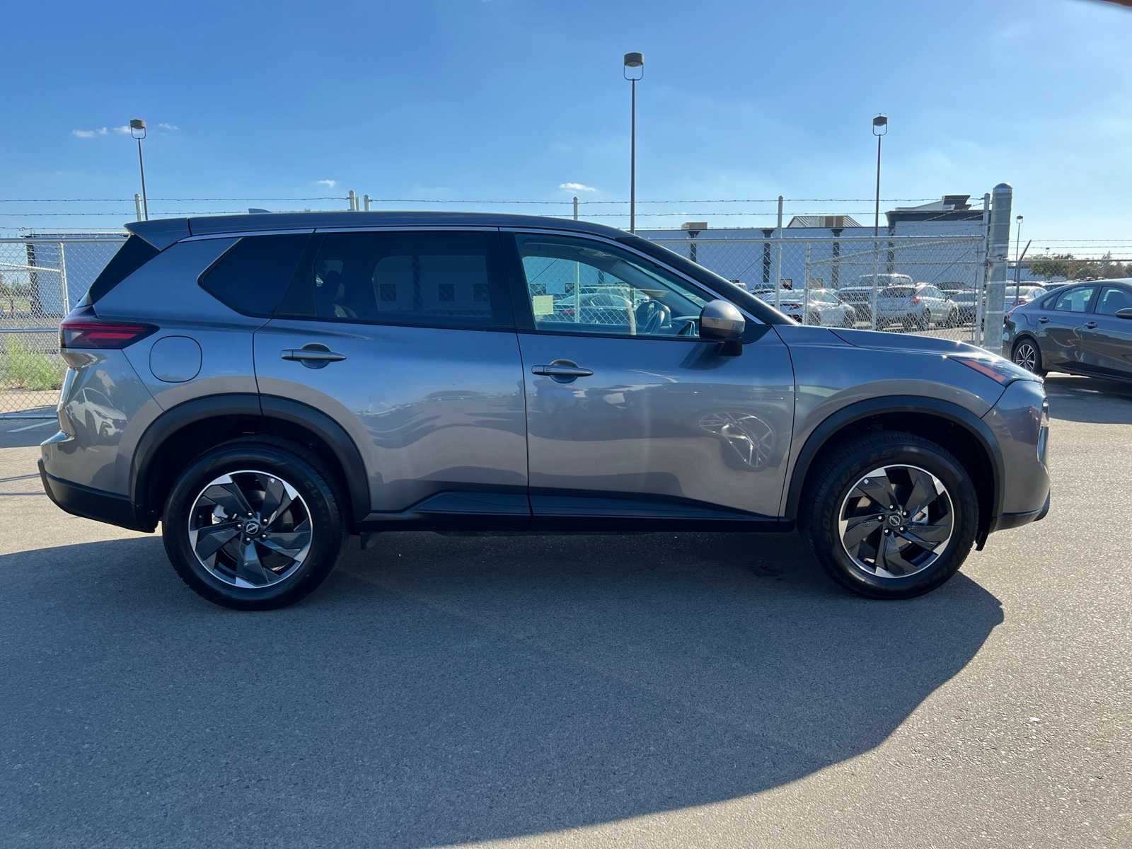 Thumbnail: 2024 Nissan Rogue - 9