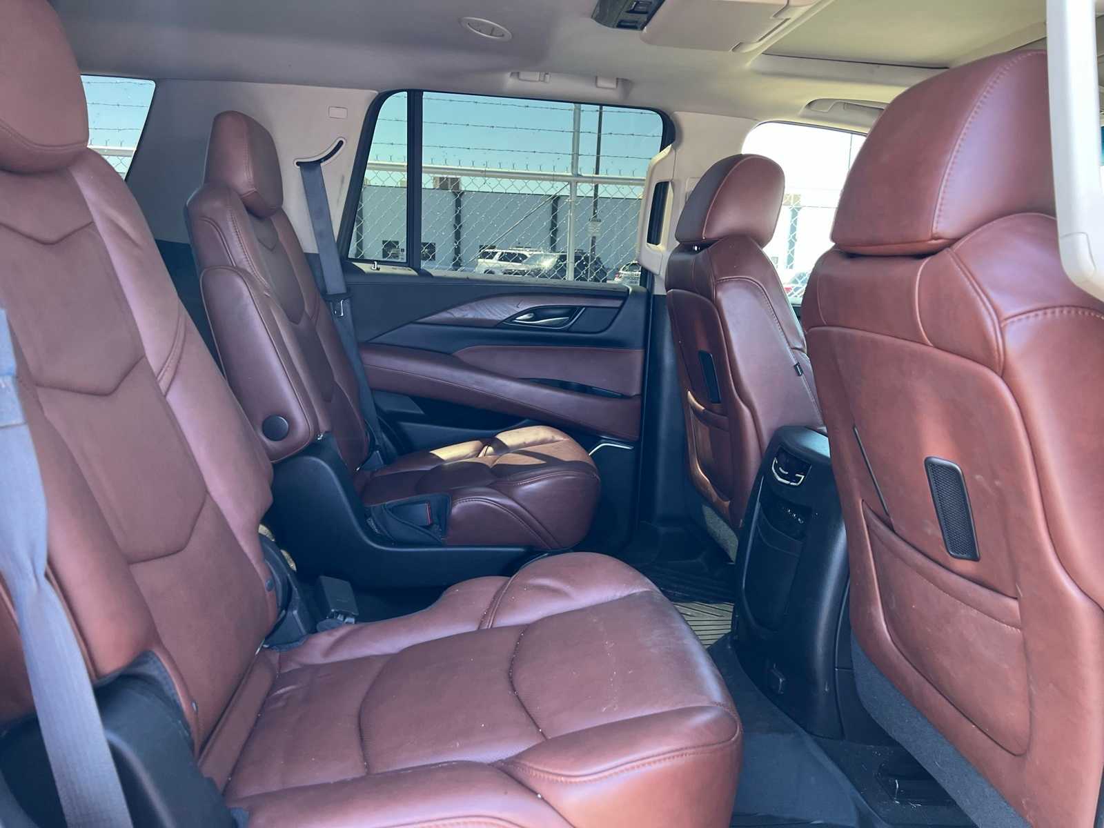 Thumbnail: 2018 Cadillac Escalade - 22