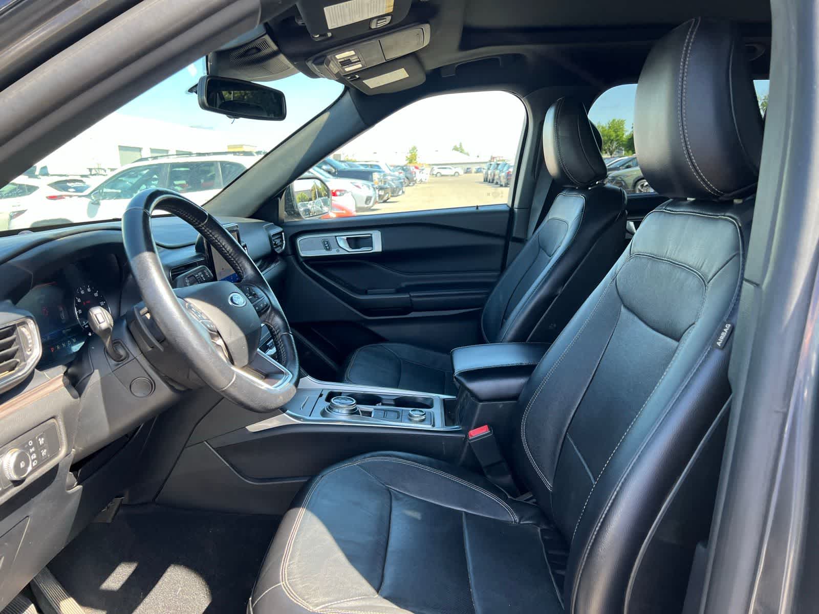 Thumbnail: 2020 Ford Explorer - 14