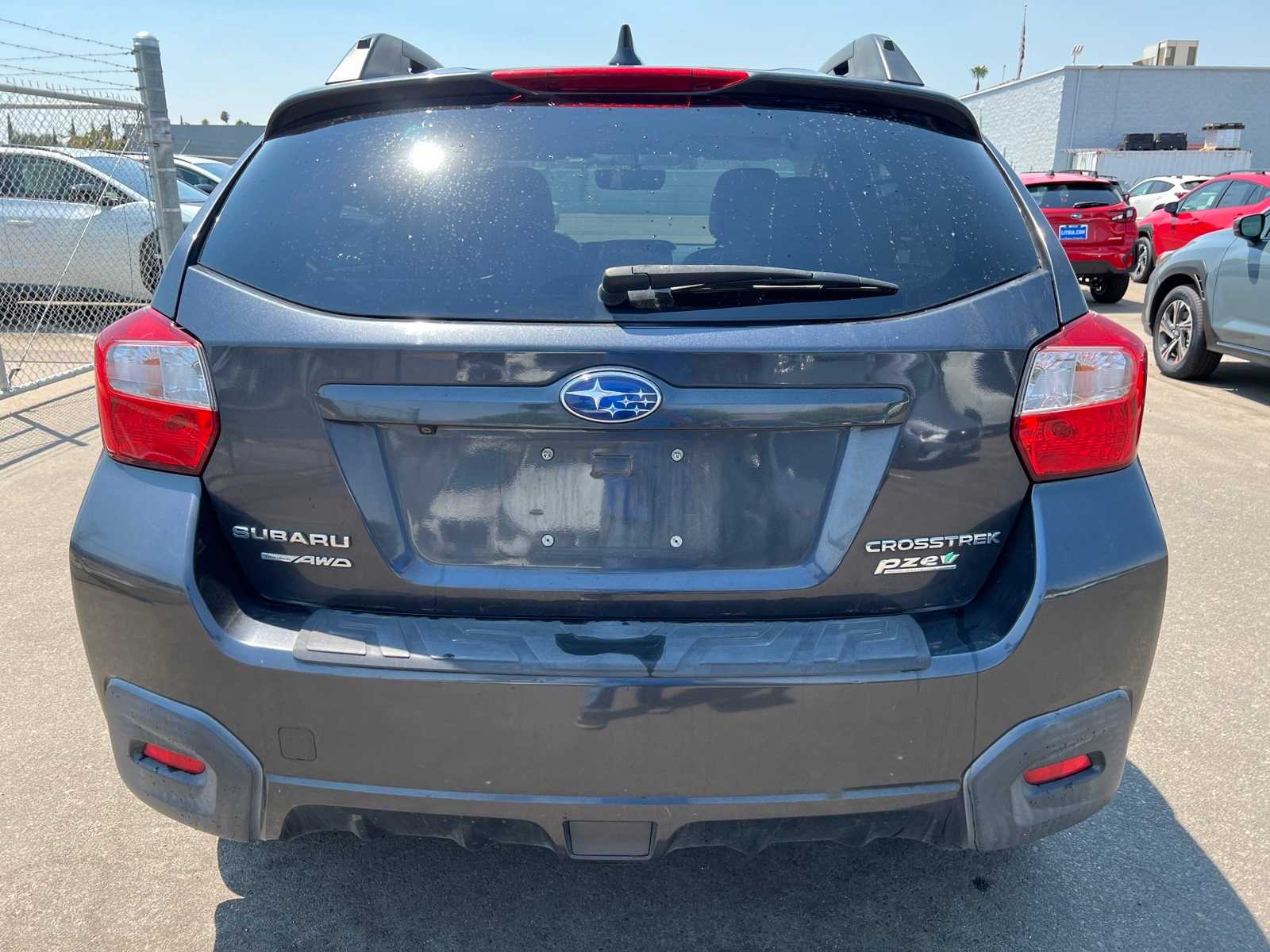 Thumbnail: 2017 Subaru Crosstrek - 4