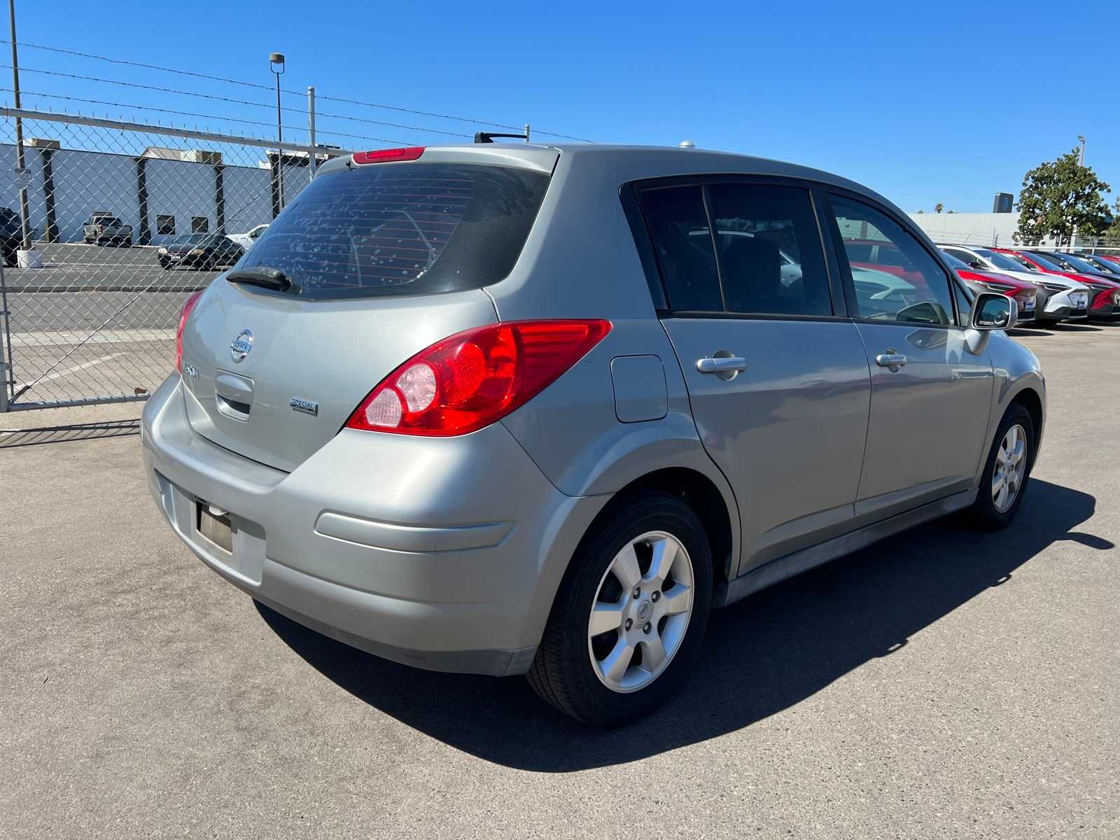 Thumbnail: 2012 Nissan Versa - 9