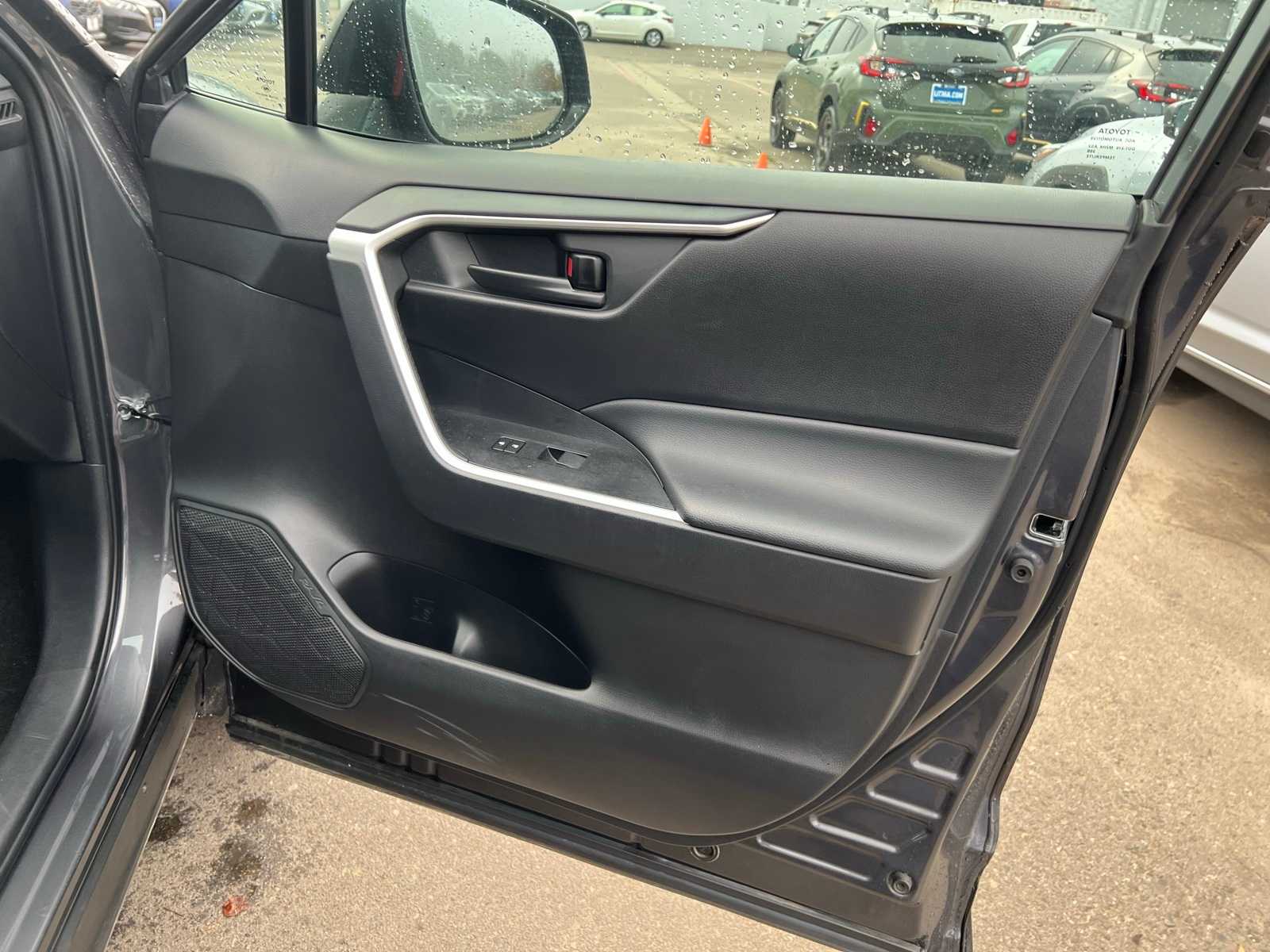 Thumbnail: 2024 Toyota RAV4 - 28