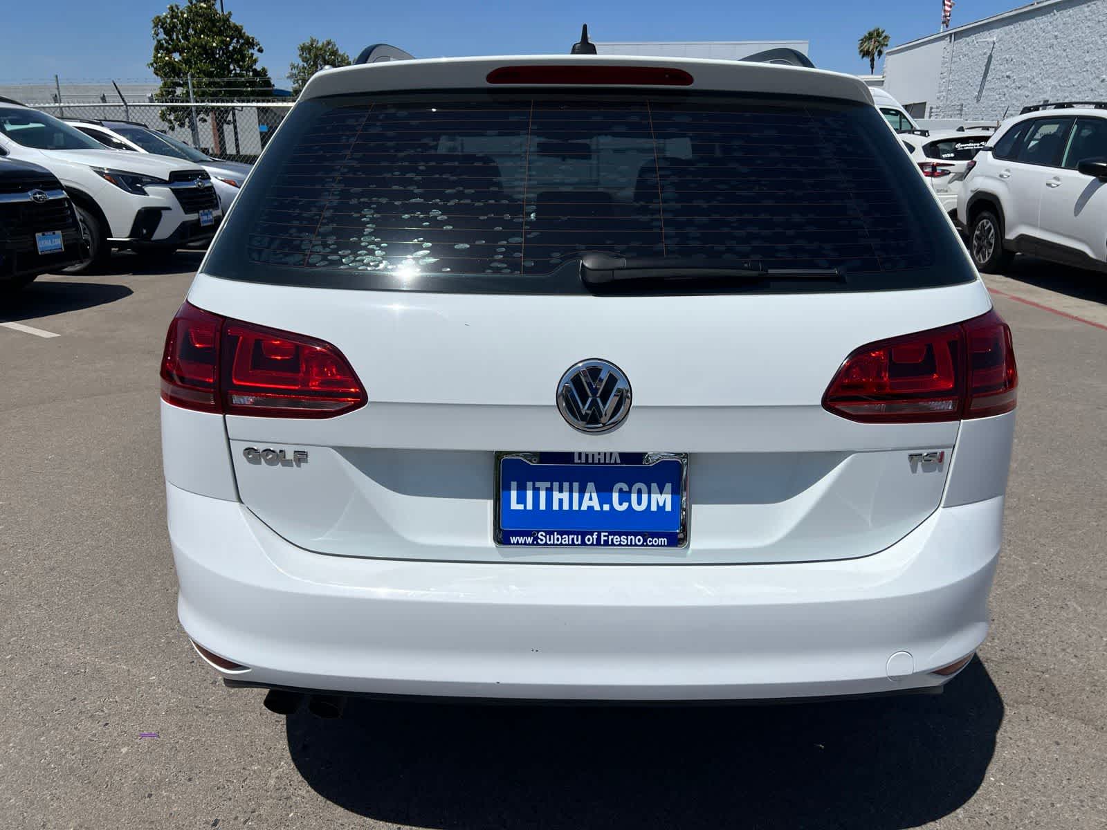 Thumbnail: 2015 Volkswagen Golf - 3