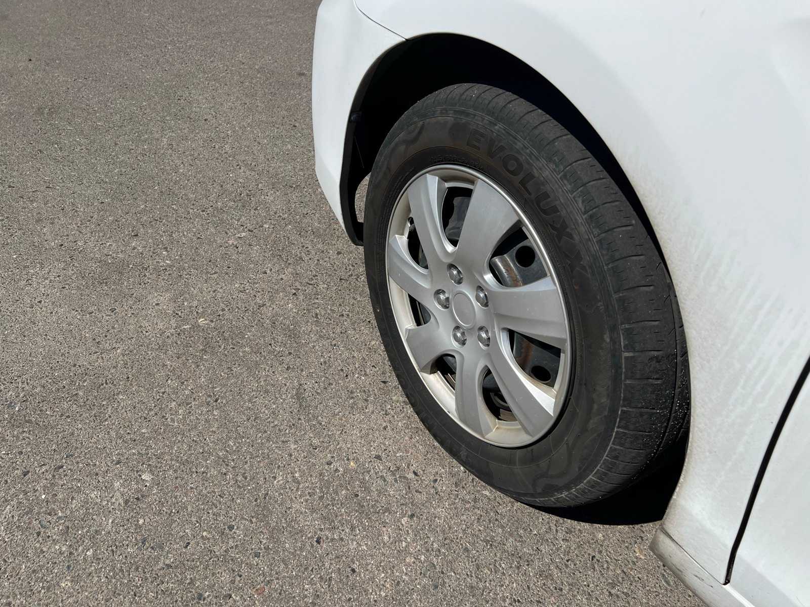 Thumbnail: 2011 Toyota Camry - 12