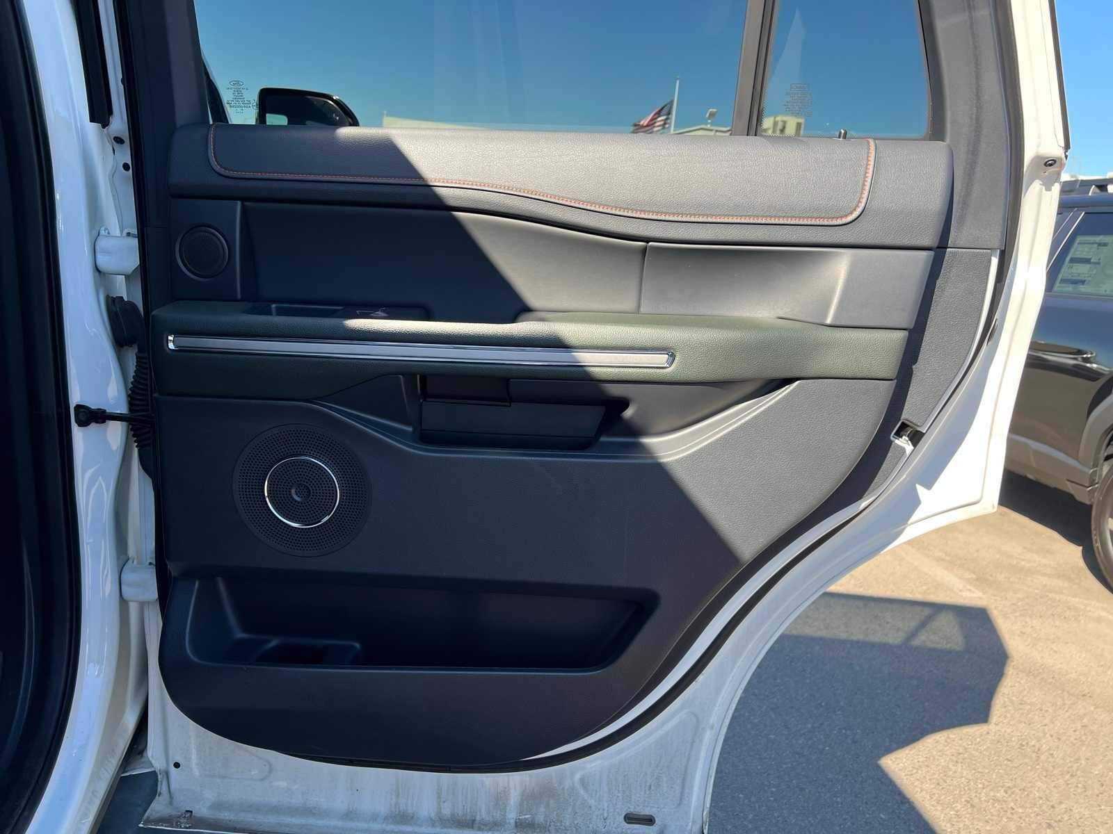 Thumbnail: 2022 Ford Expedition - 23