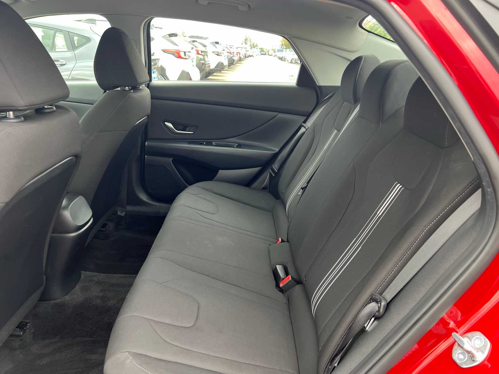 Thumbnail: 2023 Hyundai Elantra - 18