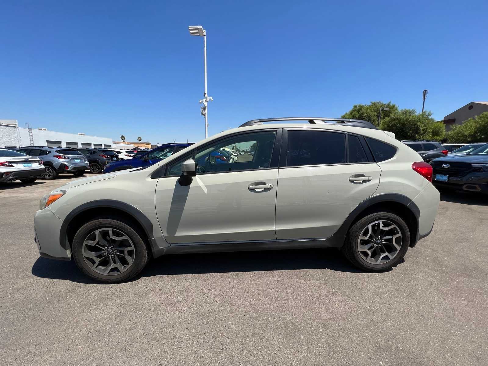 Thumbnail: 2017 Subaru Crosstrek - 2
