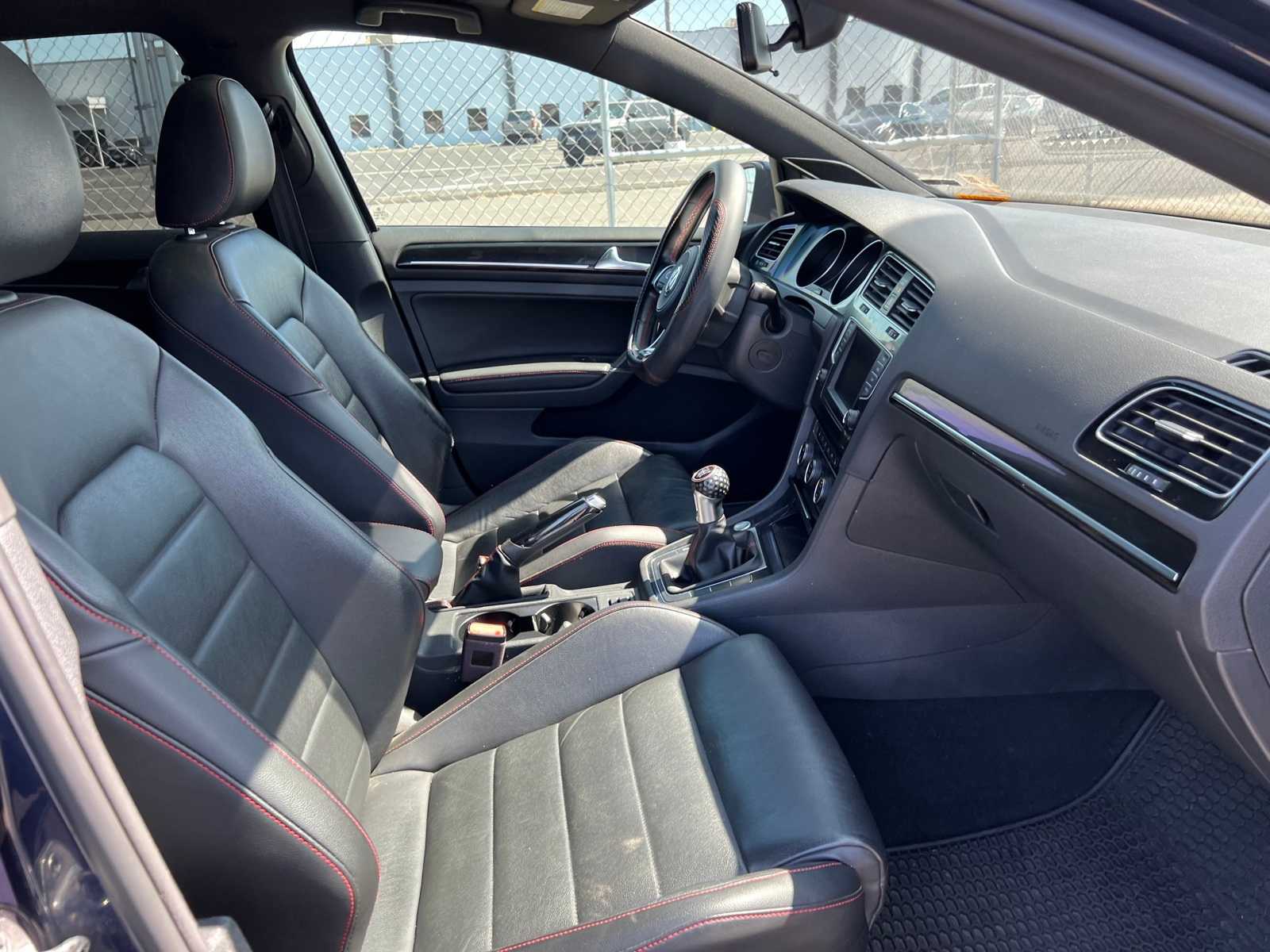 2017 Volkswagen Golf GTI Autobahn 25