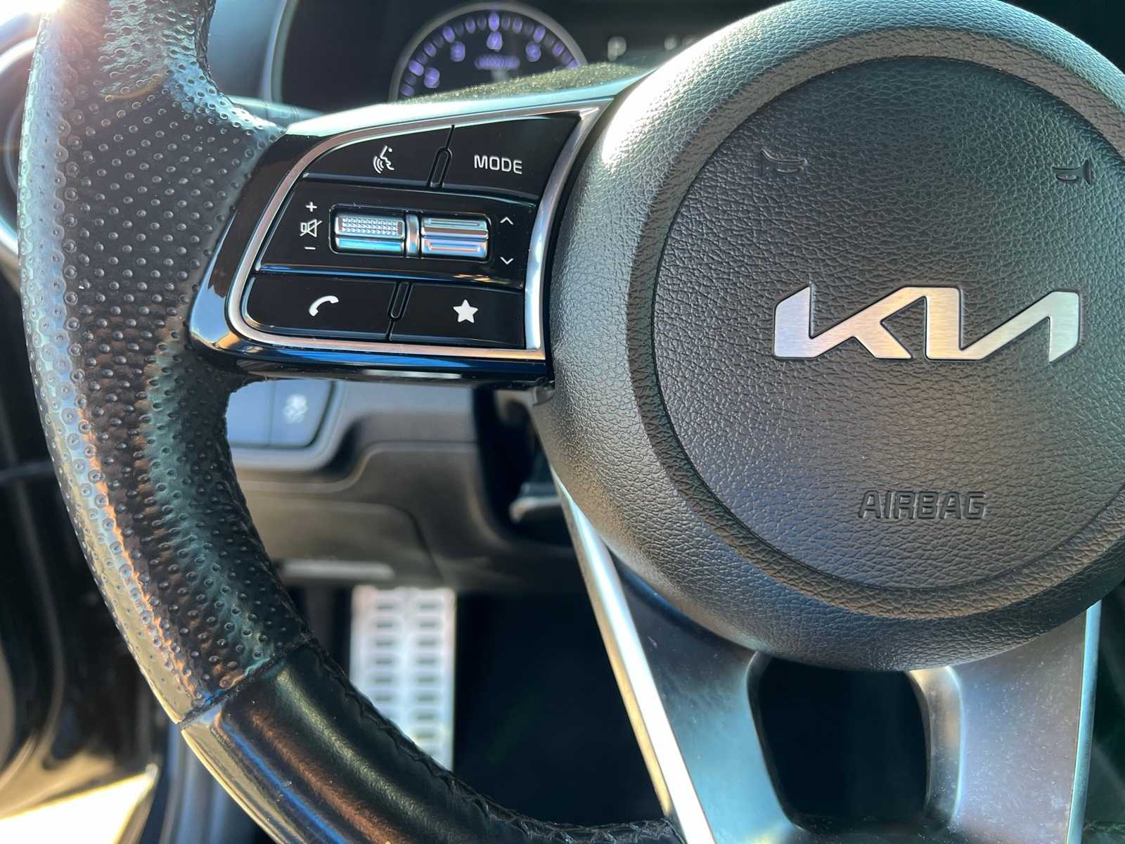 Thumbnail: 2022 Kia Forte - 35