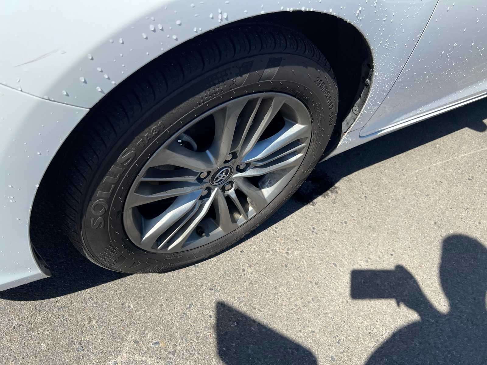Thumbnail: 2016 Toyota Camry - 13