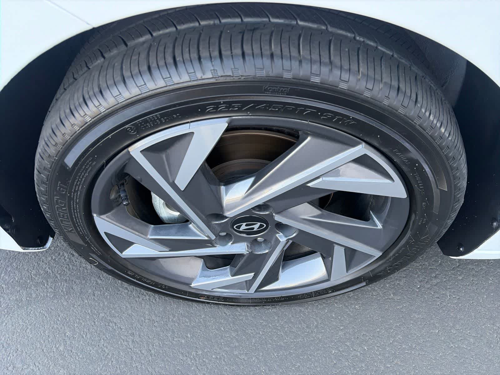 Thumbnail: 2025 Hyundai Elantra - 12