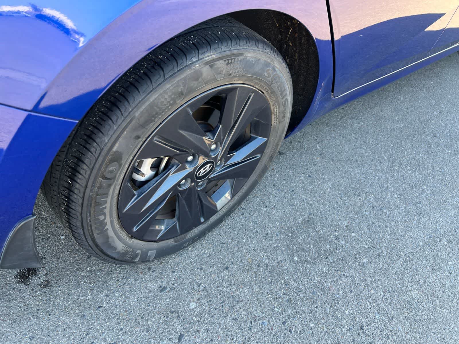 Thumbnail: 2023 Hyundai Elantra - 19