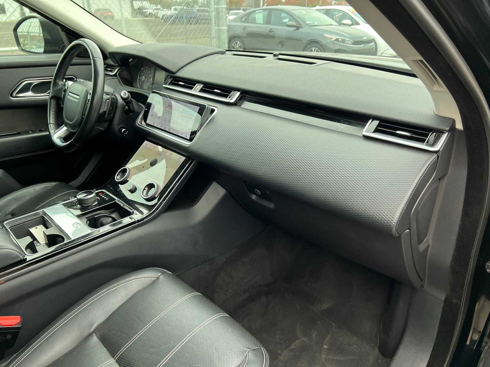 Thumbnail: 2020 Land Rover Range Rover Velar - 26