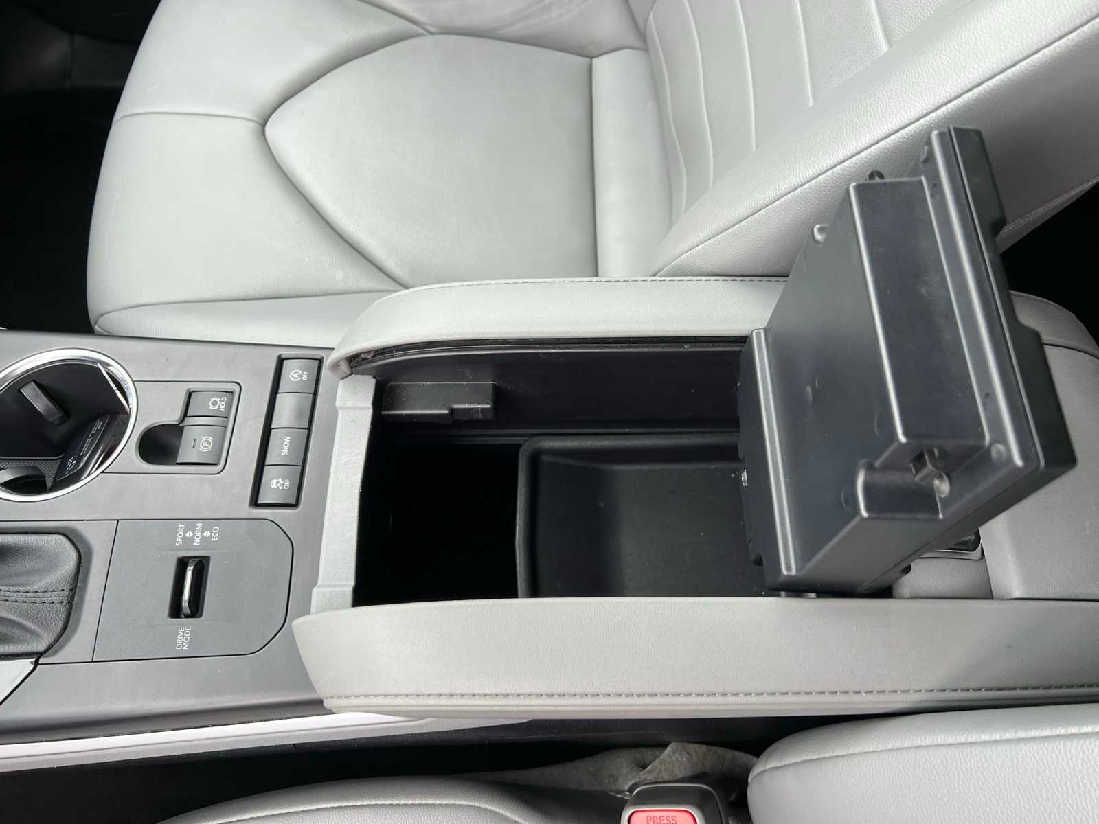 Thumbnail: 2021 Toyota Highlander - 41