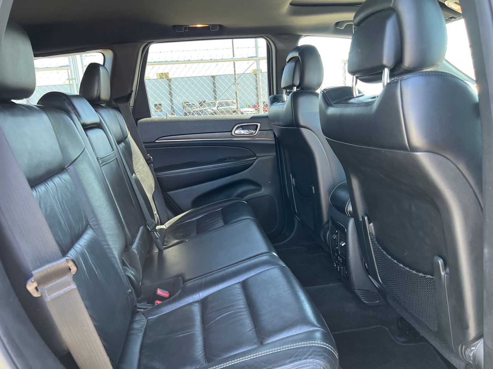 Thumbnail: 2015 Jeep Grand Cherokee - 22