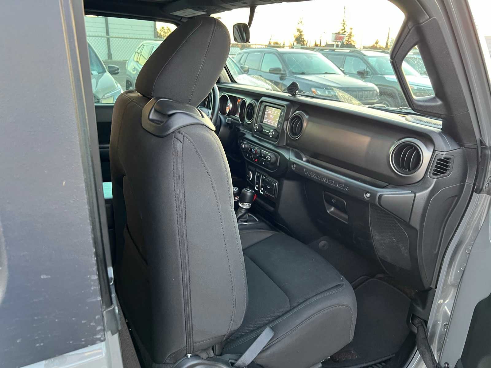 Thumbnail: 2020 Jeep Wrangler - 21