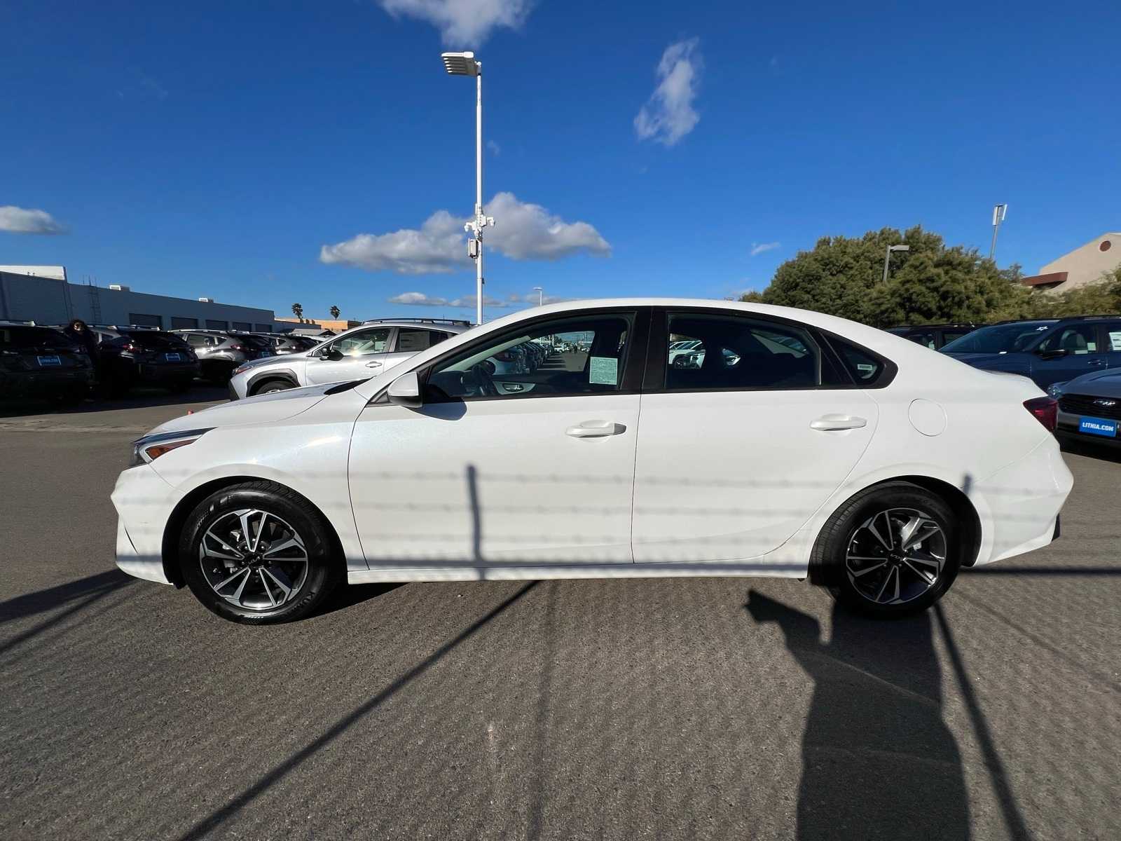 Thumbnail: 2023 Kia Forte - 2