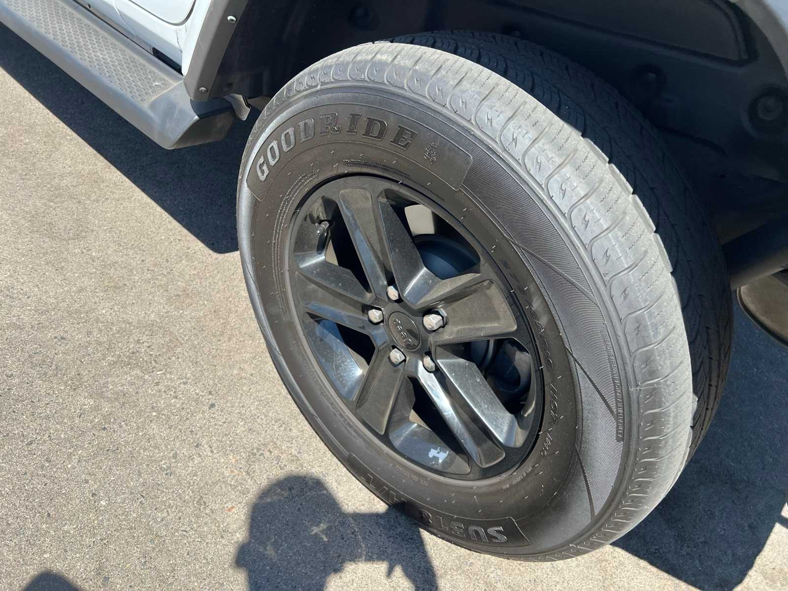 Thumbnail: 2021 Jeep Wrangler - 16