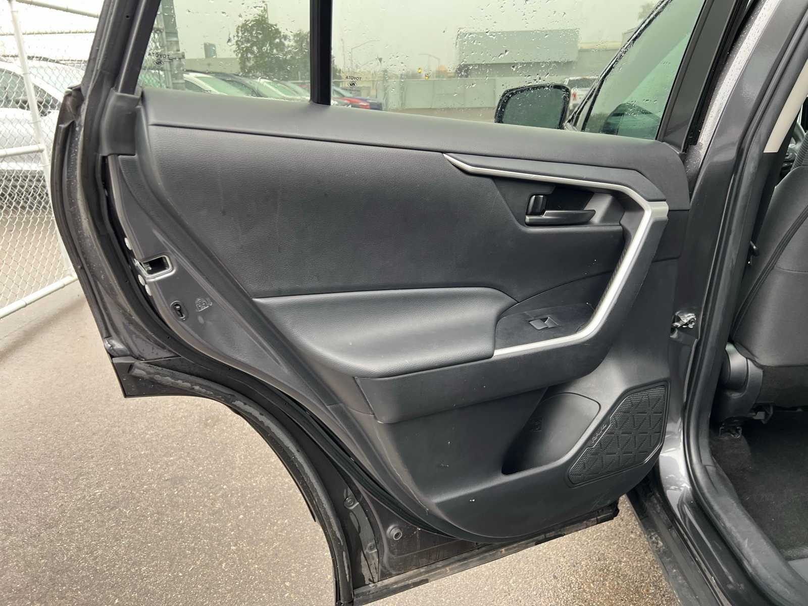 Thumbnail: 2024 Toyota RAV4 - 20