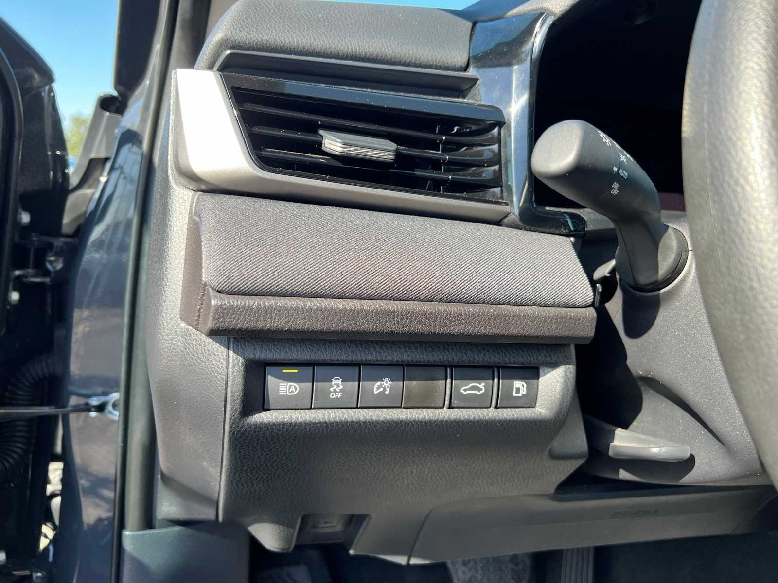 Thumbnail: 2025 Toyota Camry - 28