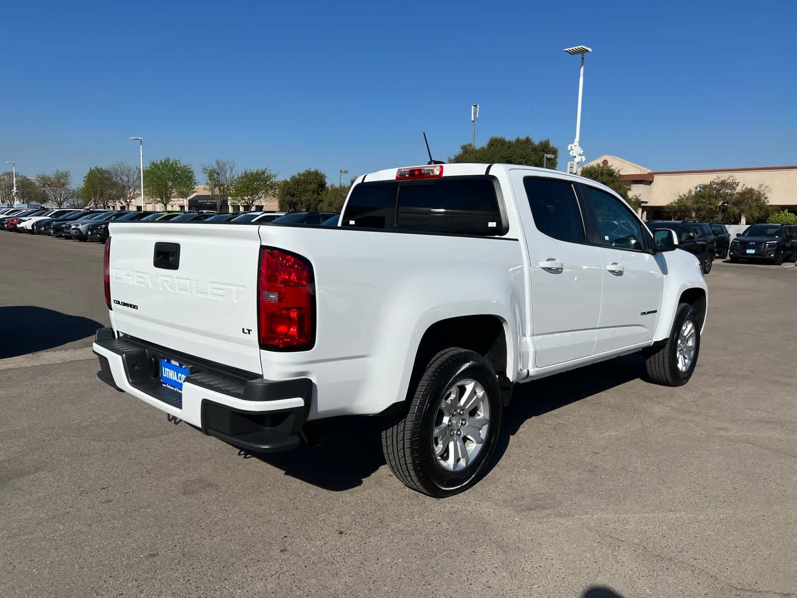 Thumbnail: 2022 Chevrolet Colorado - 9