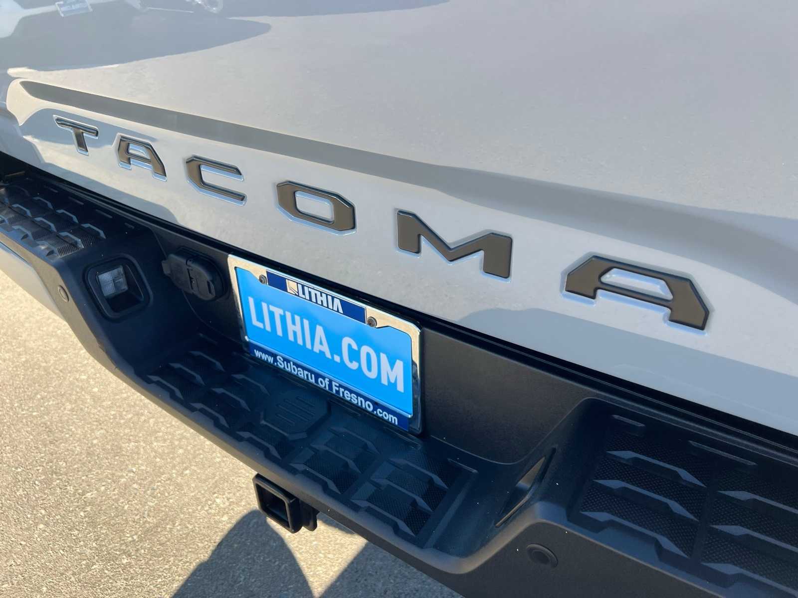 Thumbnail: 2021 Toyota Tacoma - 6