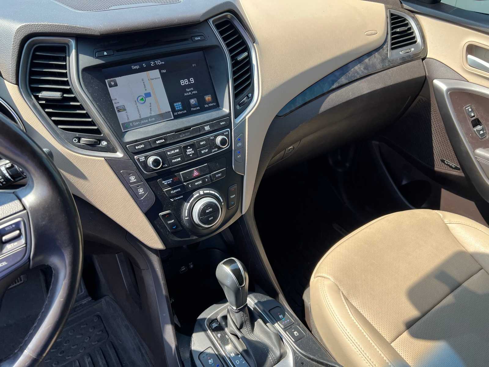 Thumbnail: 2017 Hyundai Santa Fe - 32