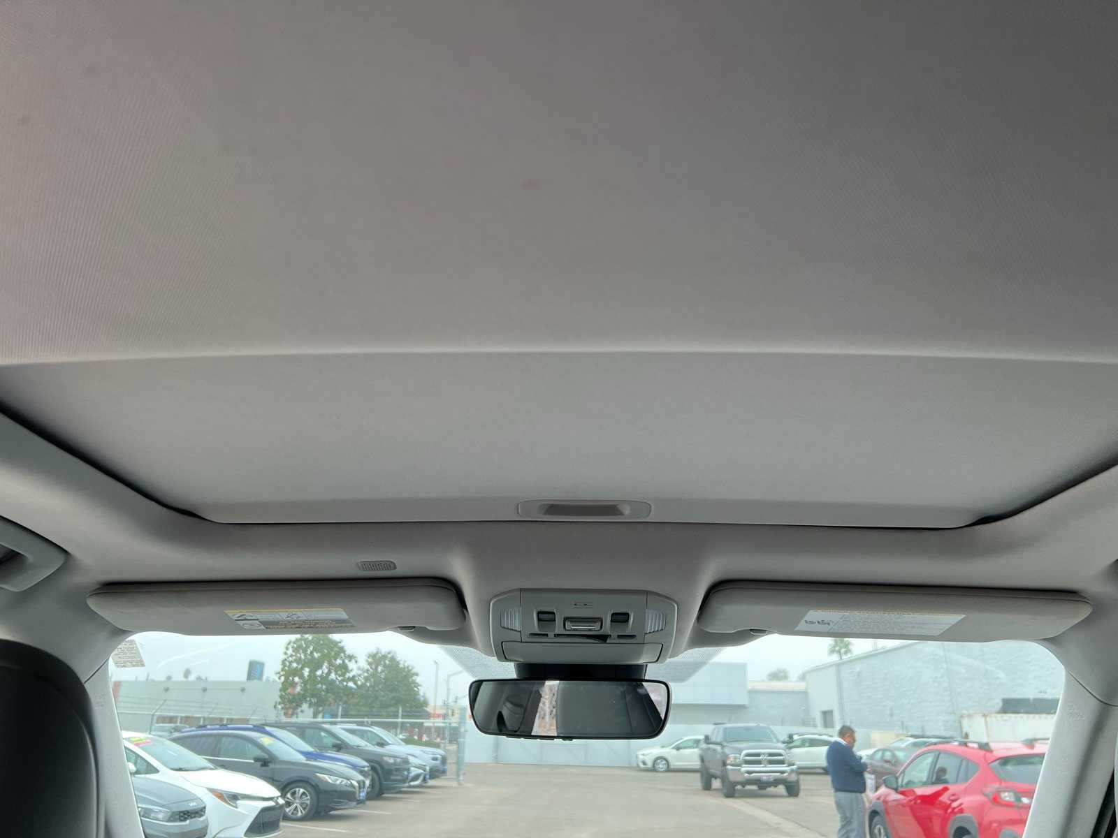 Thumbnail: 2021 Toyota Highlander - 31