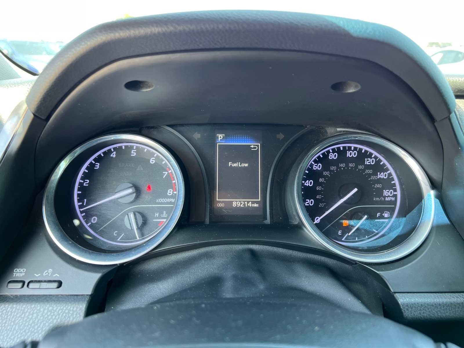 Thumbnail: 2019 Toyota Camry - 42