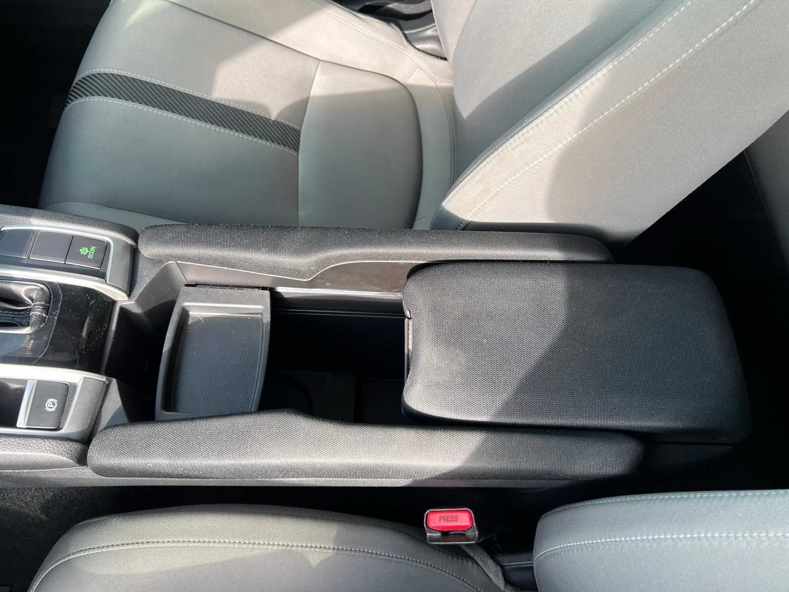 Thumbnail: 2016 Honda Civic - 36