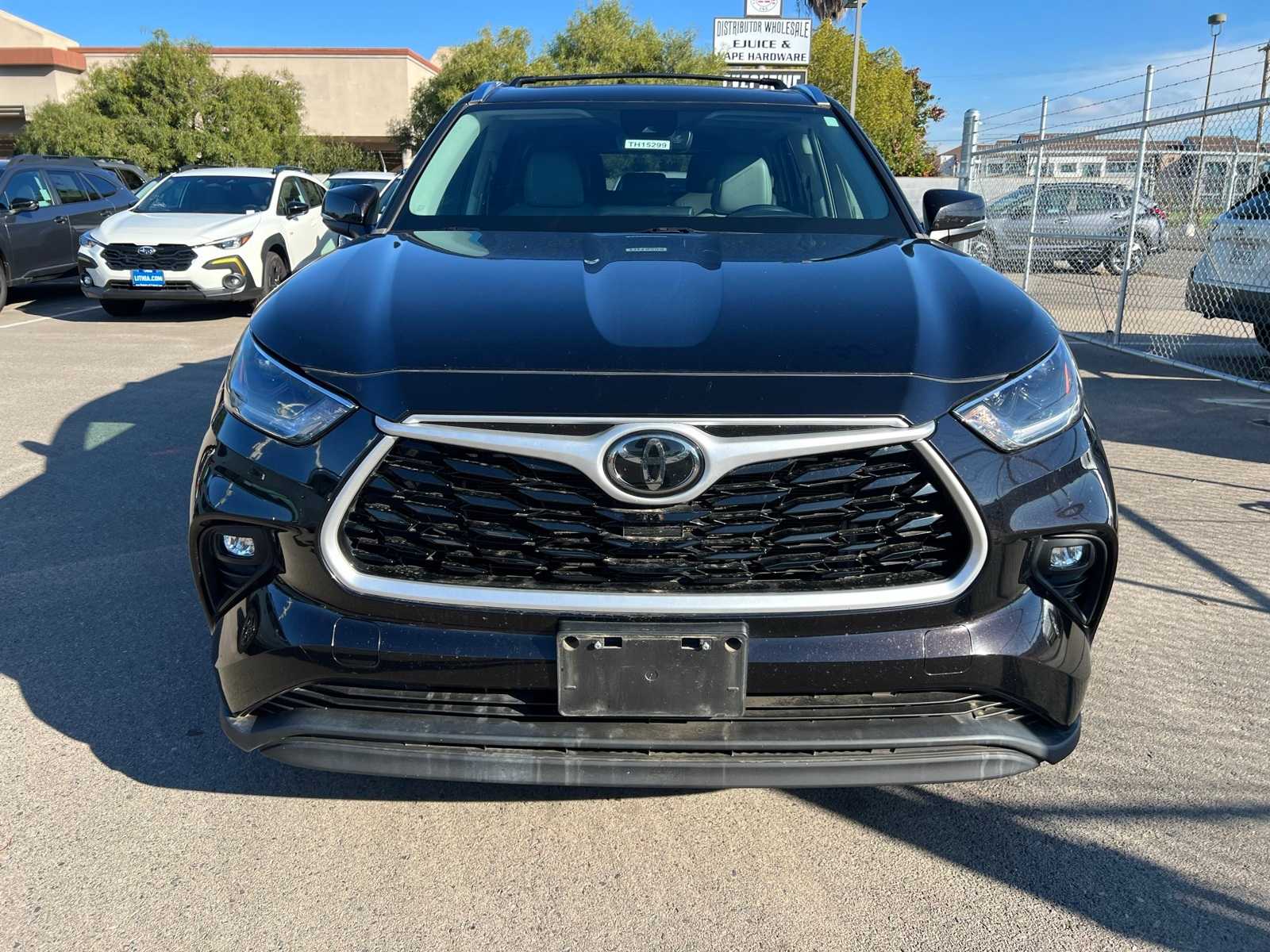 Thumbnail: 2021 Toyota Highlander - 12