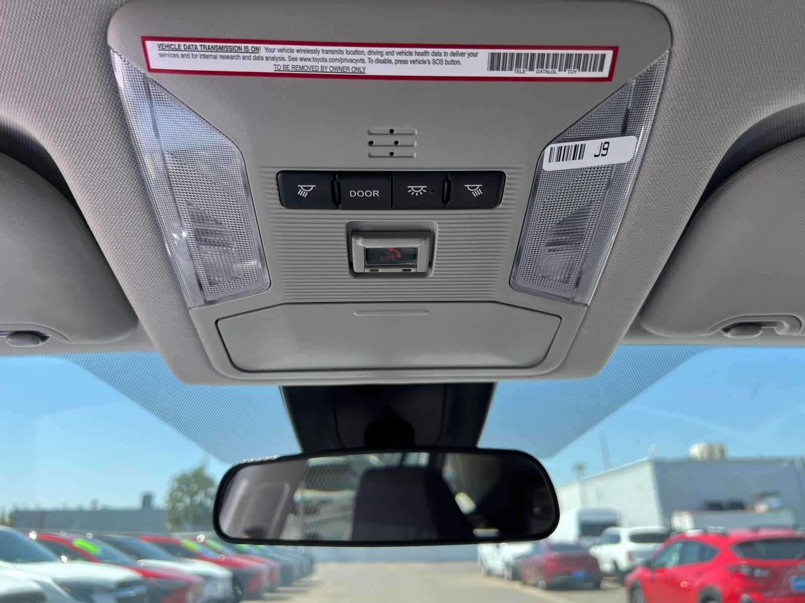 Thumbnail: 2021 Toyota RAV4 - 33