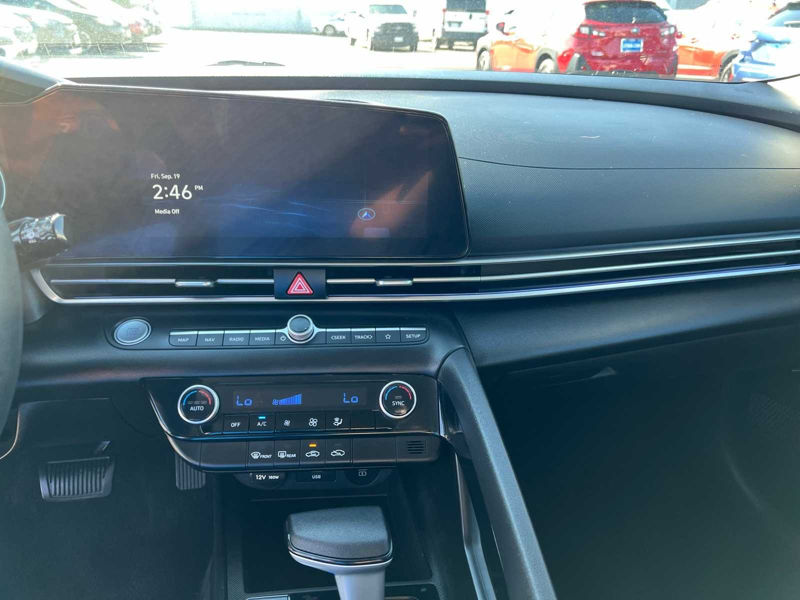 Thumbnail: 2024 Hyundai Elantra - 37