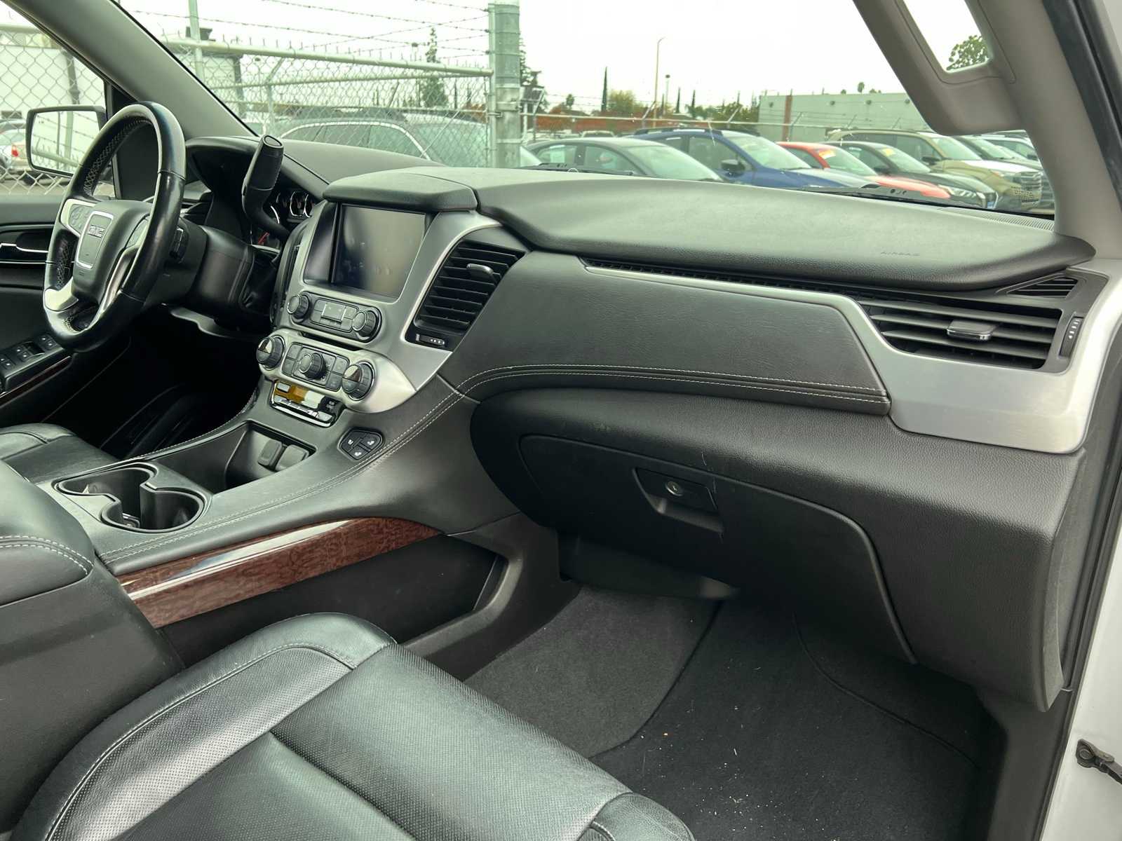 Thumbnail: 2019 GMC Yukon - 25