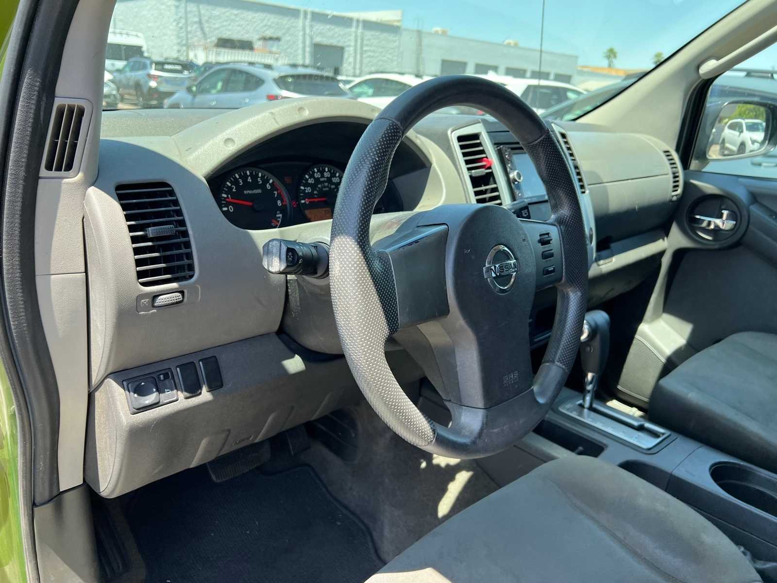 2011 Nissan Xterra S 13