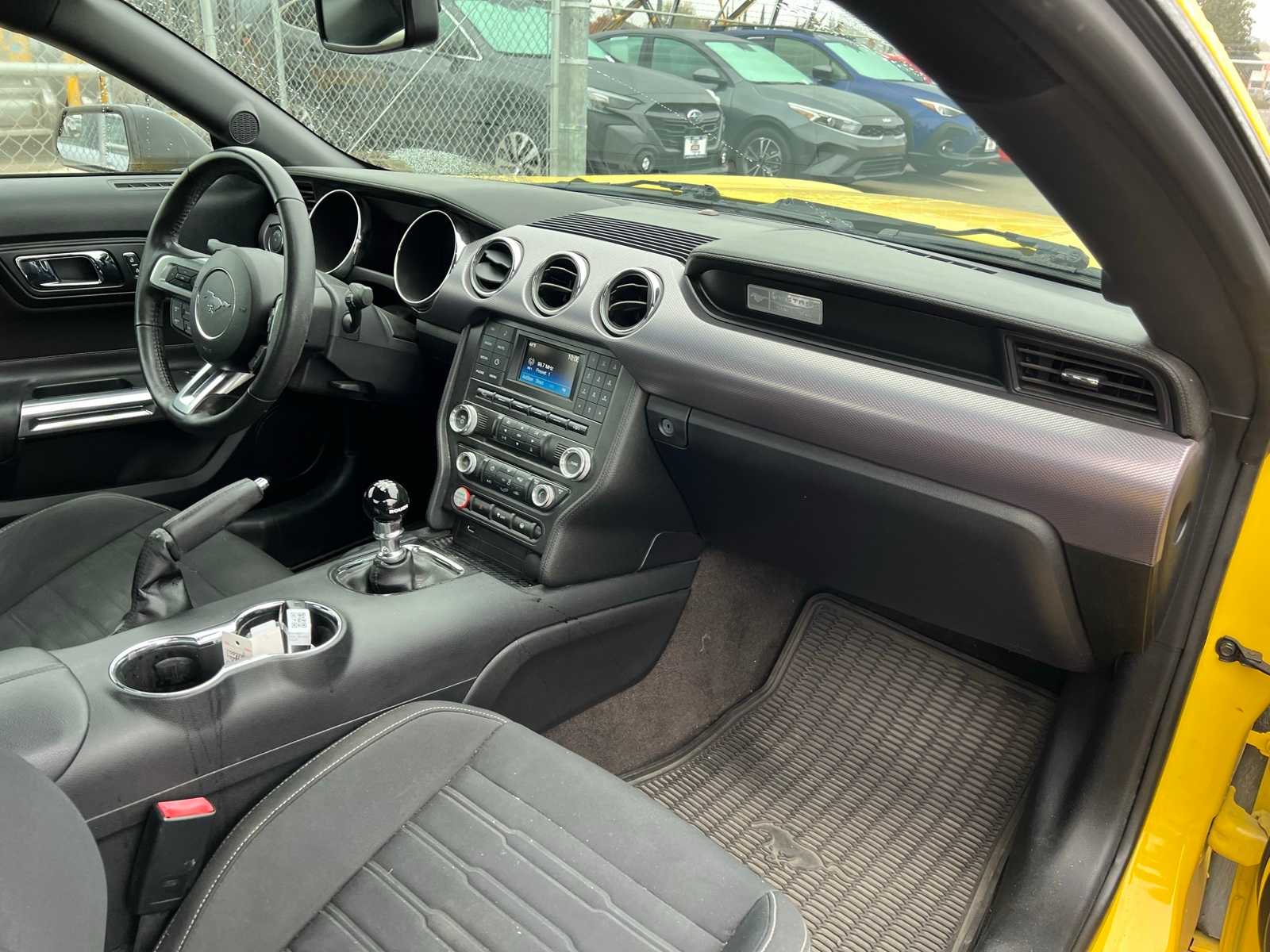 Thumbnail: 2015 Ford Mustang - 24