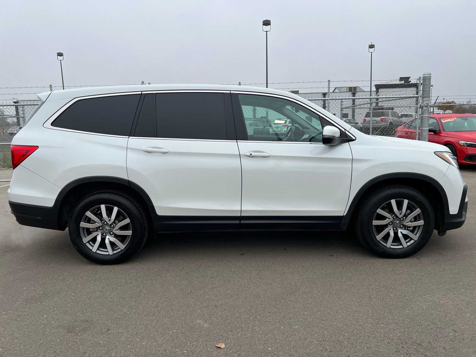 Thumbnail: 2020 Honda Pilot - 9