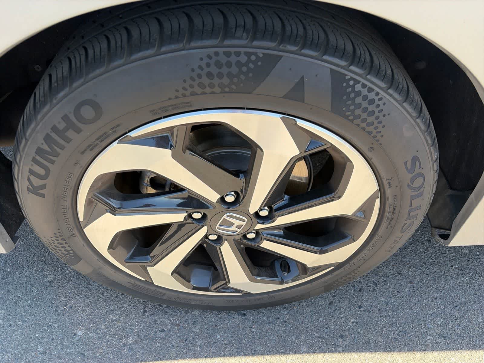 Thumbnail: 2017 Honda Accord - 6