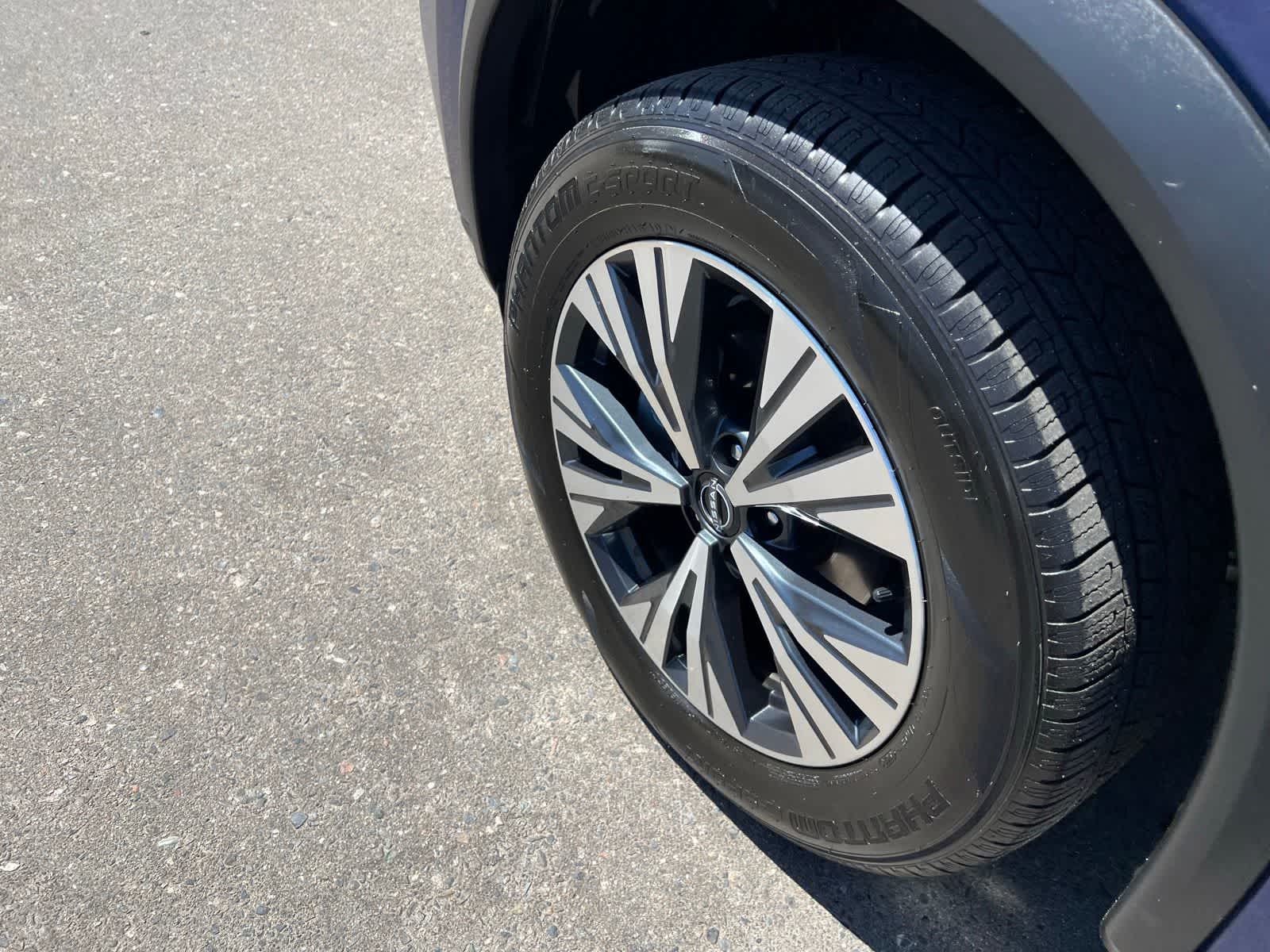 Thumbnail: 2023 Nissan Rogue - 12