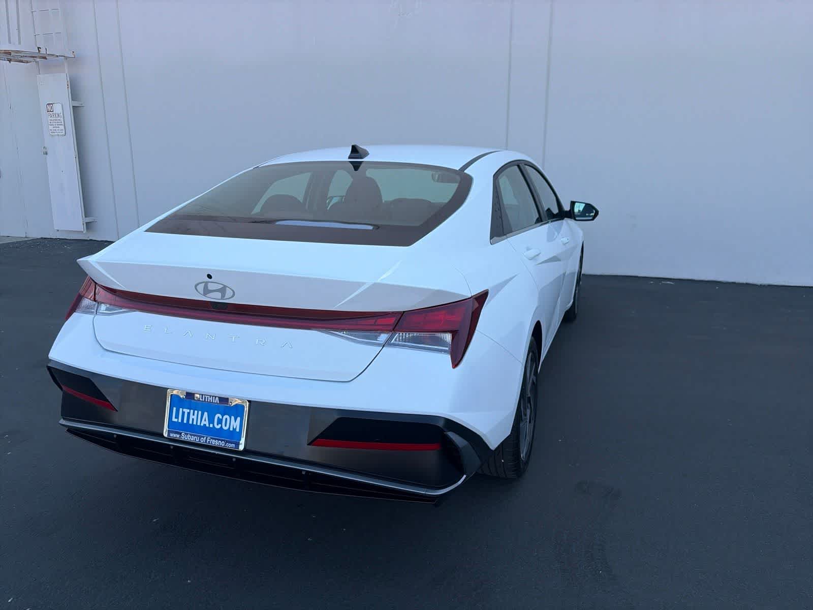 Thumbnail: 2025 Hyundai Elantra - 15