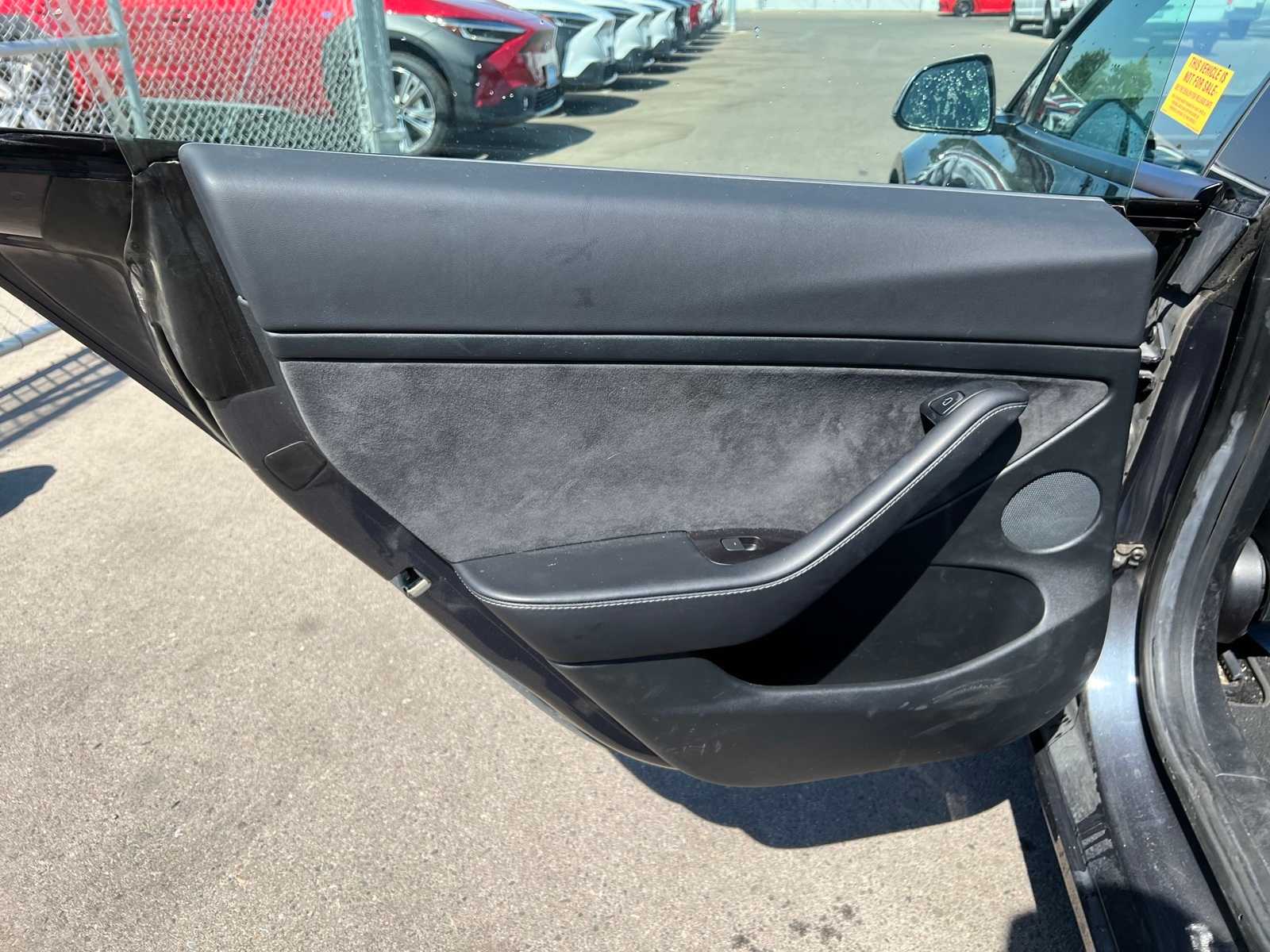 Thumbnail: 2021 Tesla Model 3 - 19