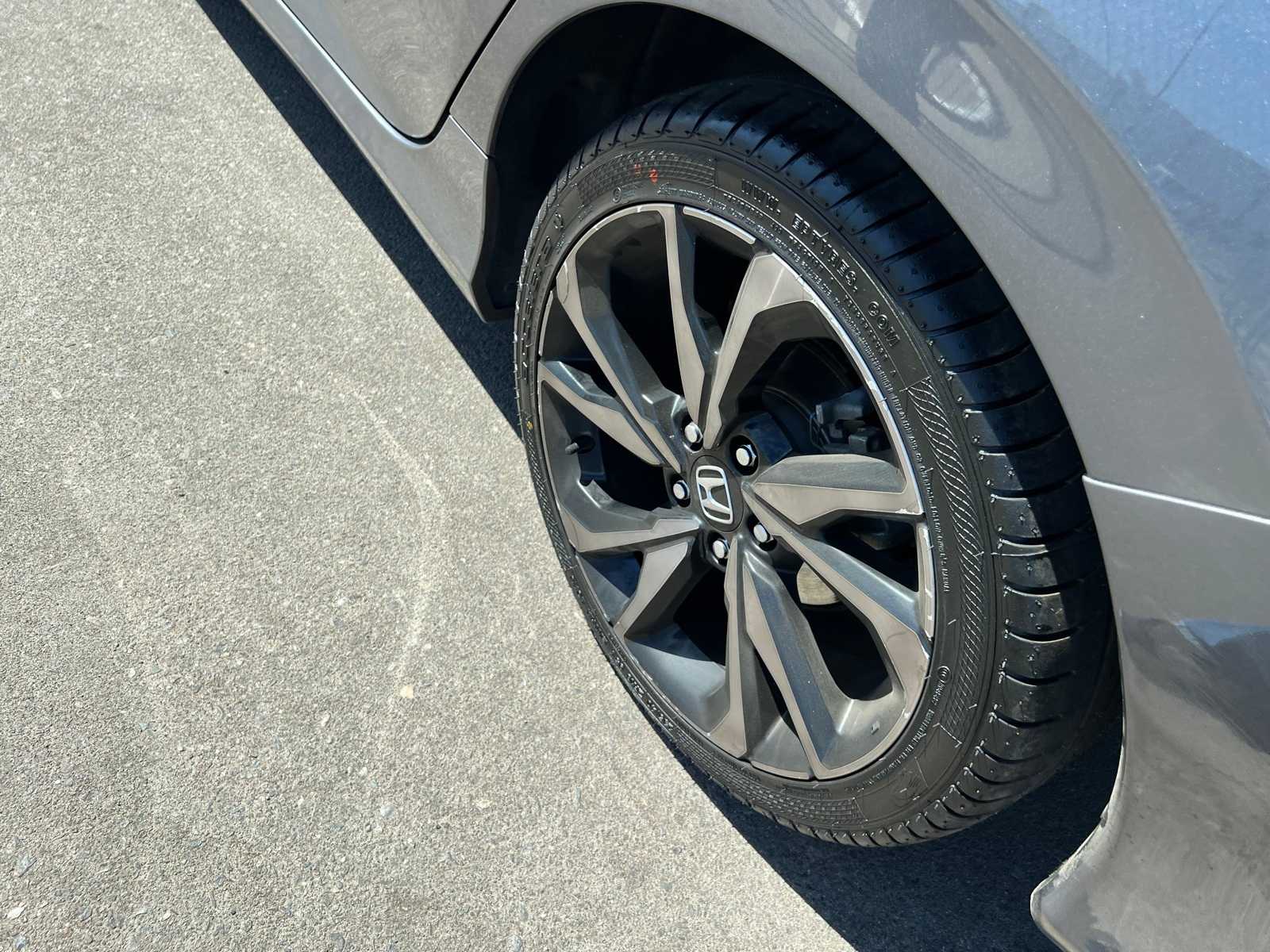 Thumbnail: 2019 Honda Civic - 17