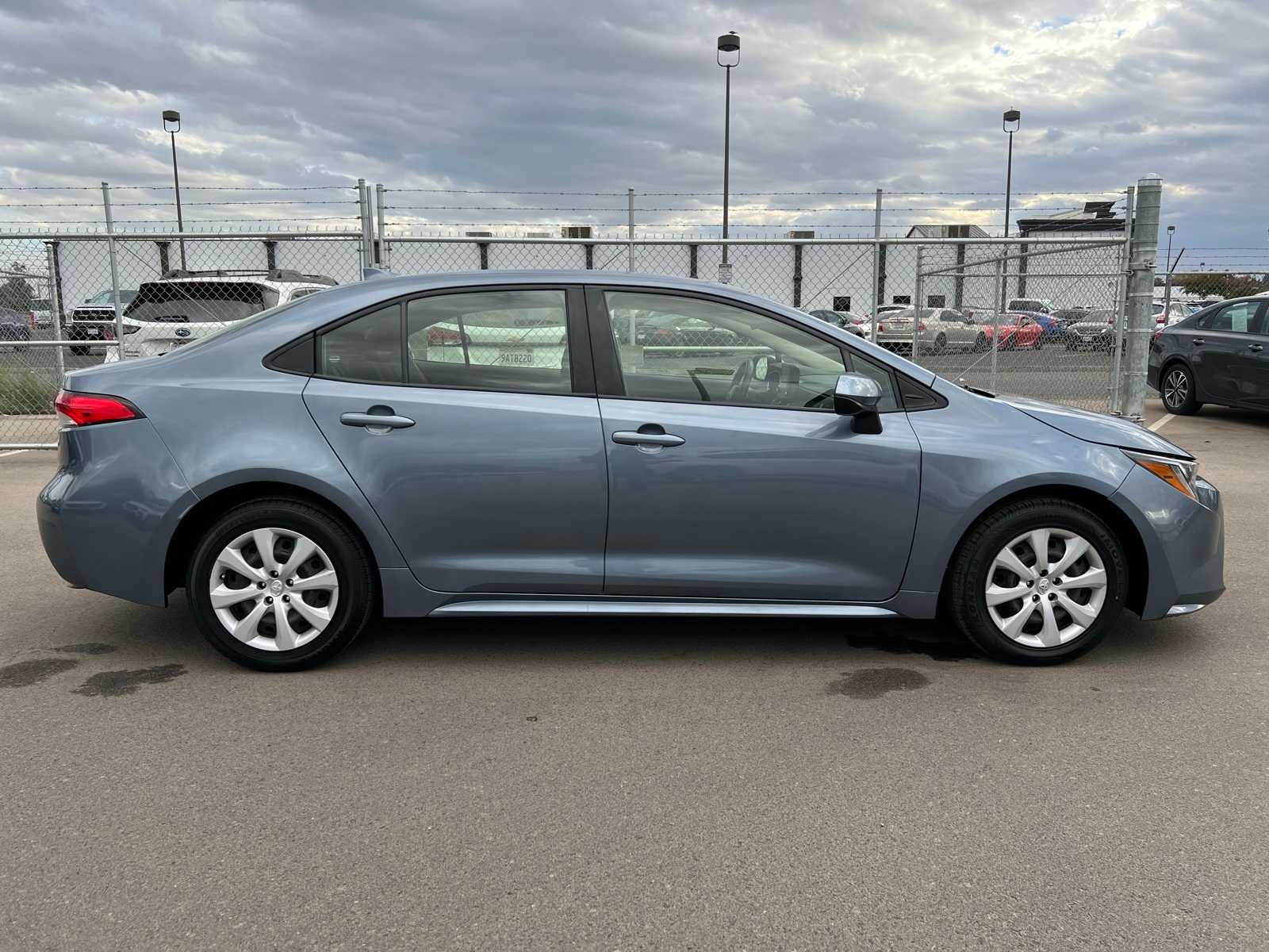 Thumbnail: 2022 Toyota Corolla - 10